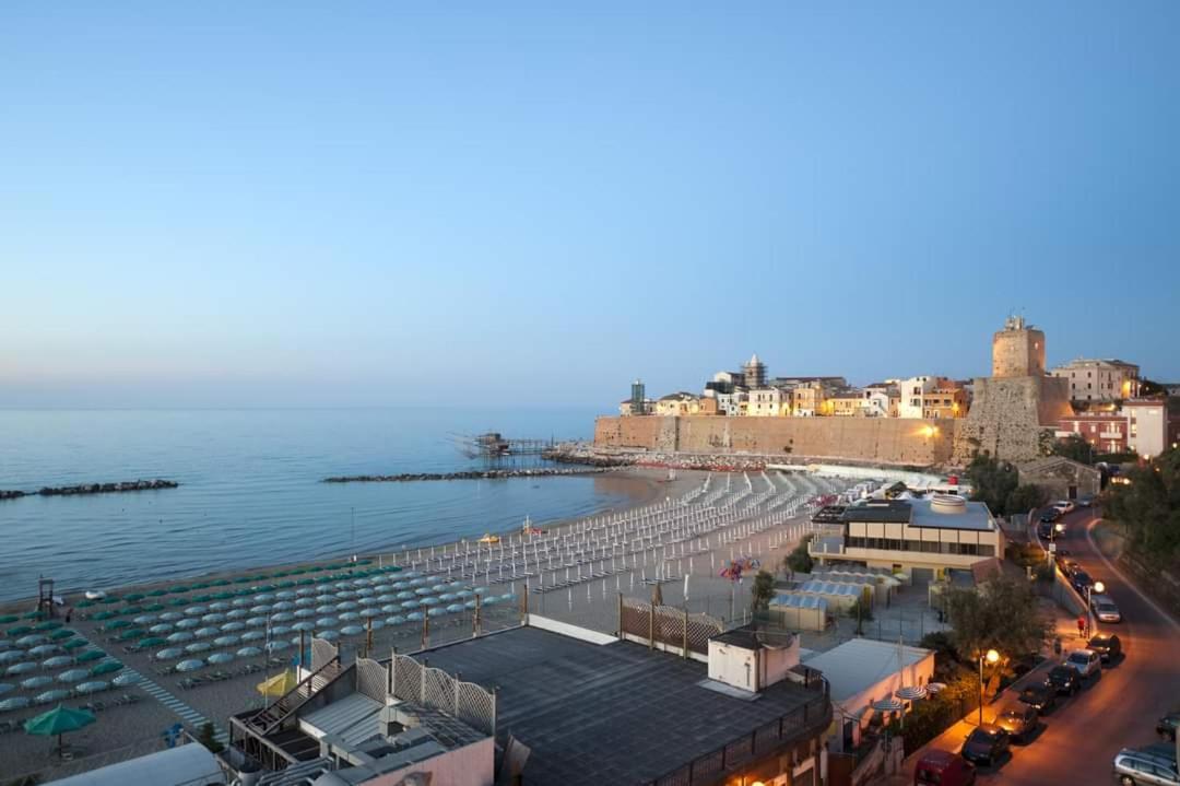 La Finestra Sul Castello B&B Termoli Zewnętrze zdjęcie